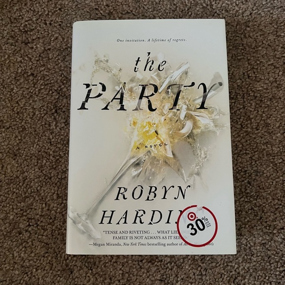 Books - Picture 3 of 6